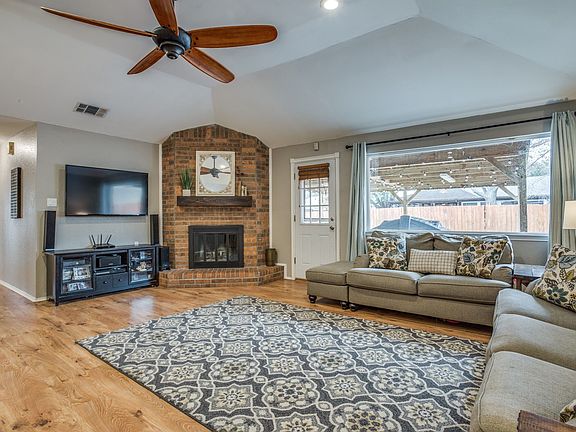 448-little-fox-ln-fort-worth-tx-High-Res-12.jpg
