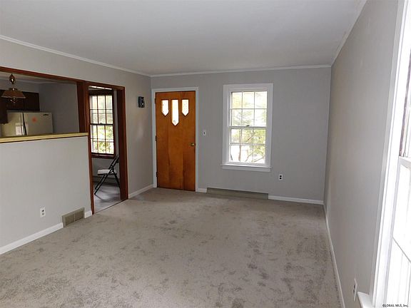 5th image of 147 Hunter St