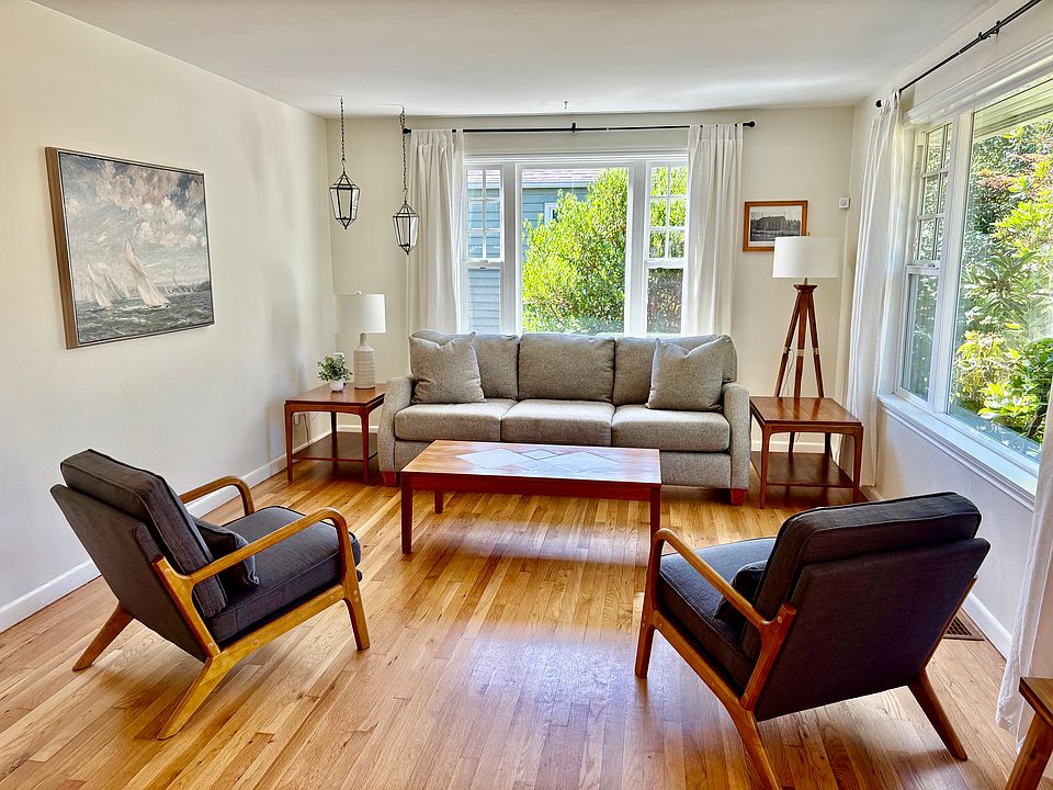 Upstairs living room
