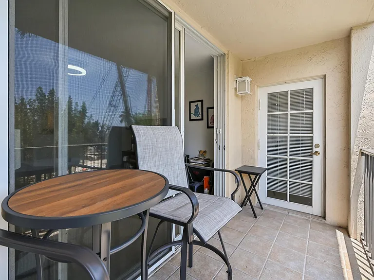 1801 N Flagler Dr #308 — Photo 13
