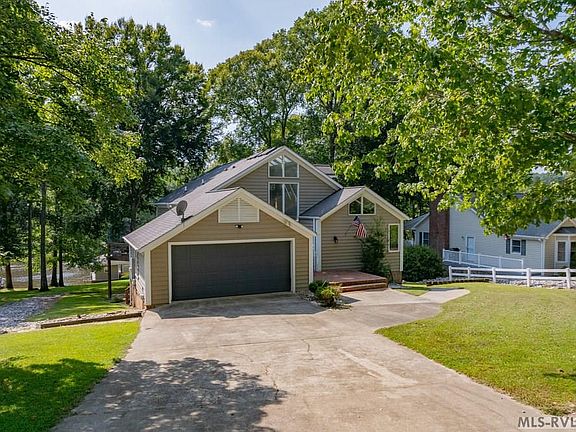 3rd image of 329 Cross Creek Ct