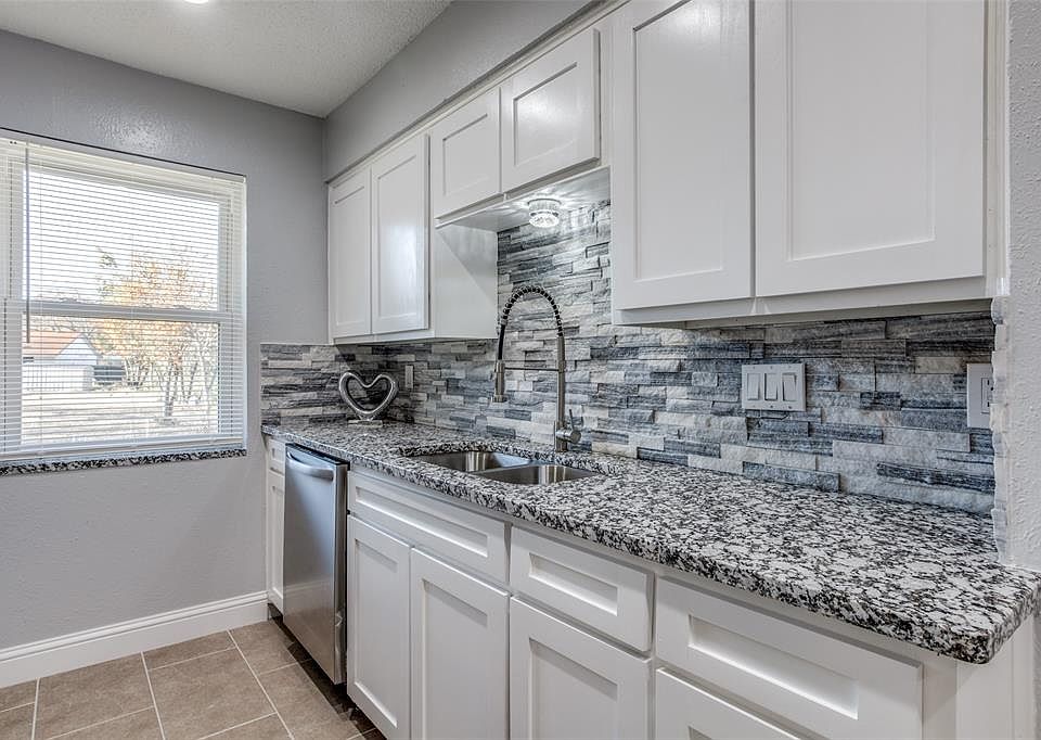 1st image of 2609 Spiceberry Ln