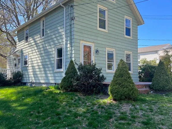 133 Pond St, Sharon, MA 02067