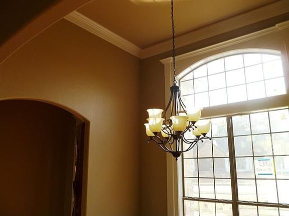 3rd image of 16553 Millwood Pl