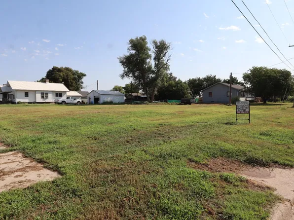1802 M St, Franklin, NE 68939