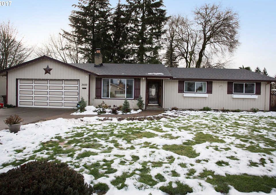 1st image of 3550 SE Alder St