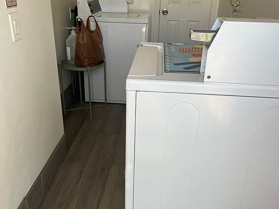 2nd image of 1313 San Gabriel Blvd