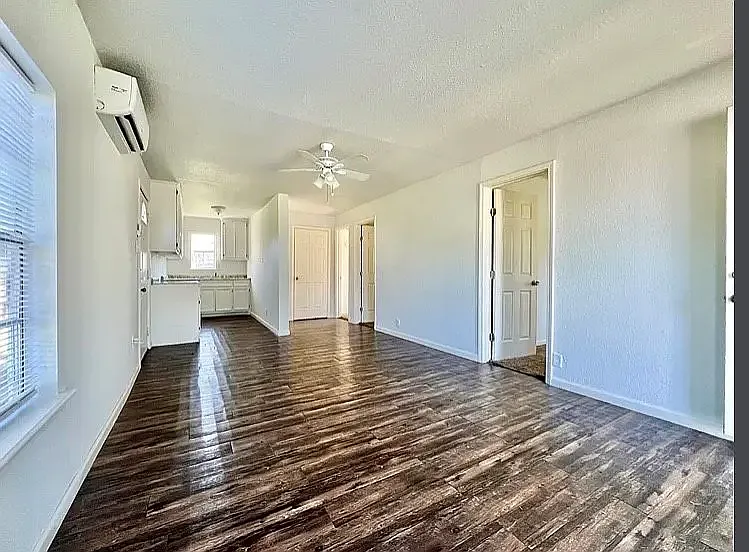 610 25th St — Photo 3