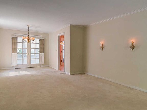 5th image of 3635 Weston Pl