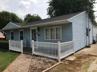 1236 Arcadia Dr, Galesburg, IL 61401