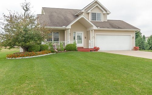 1st image of 49243 Meadow Oak Trl