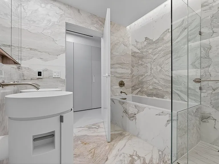 1033 Nelson St #5302 — Photo 29