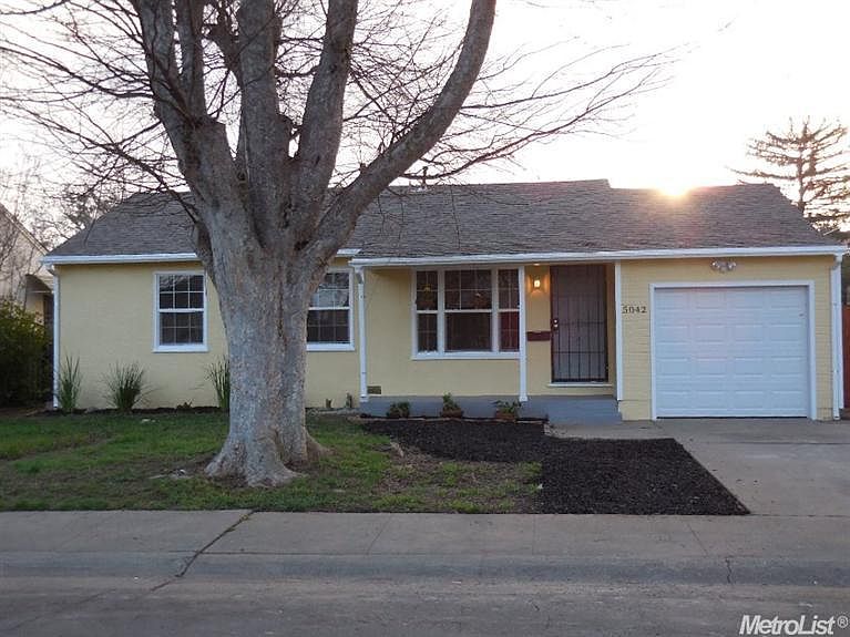 1st image of 5042 49th St