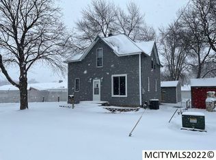 512 8th St NW, Mason City, IA 50401