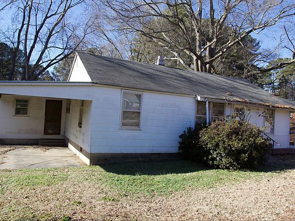2nd image of 429 N Main St