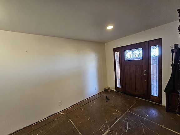 4th image of 13525 Terragon Dr NE