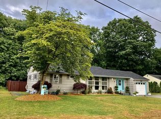 51 Cherry Hill Dr, Seekonk, MA 02771