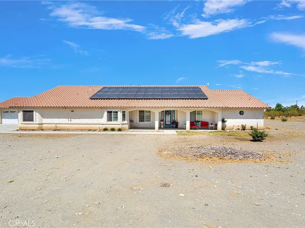11781 El Esteban Rd, Phelan, CA 92371