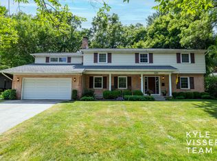 2036 Wilshire Dr SE, East Grand Rapids, MI