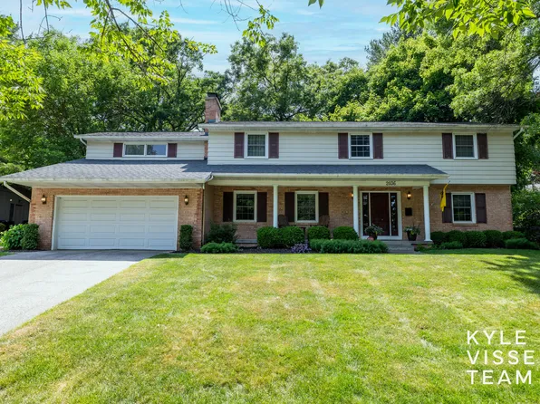 2036 Wilshire Dr SE, East Grand Rapids, MI 49506
