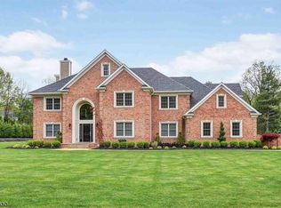 53 Sneider Rd, Warren, NJ 07059