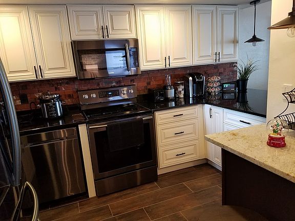 3rd image of 602 N Trinidad Ct #602
