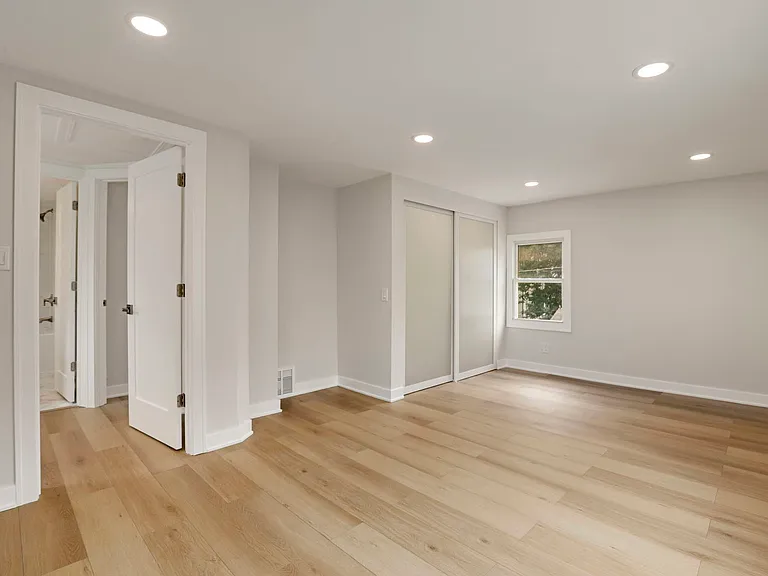 4340 N Oakley Ave #CH — Photo 18