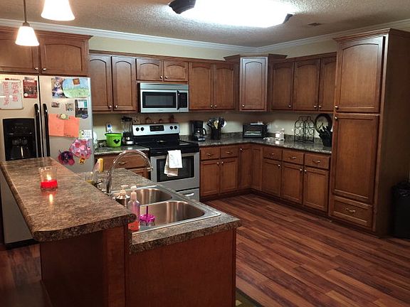 4th image of 212 Timberland Dr NE