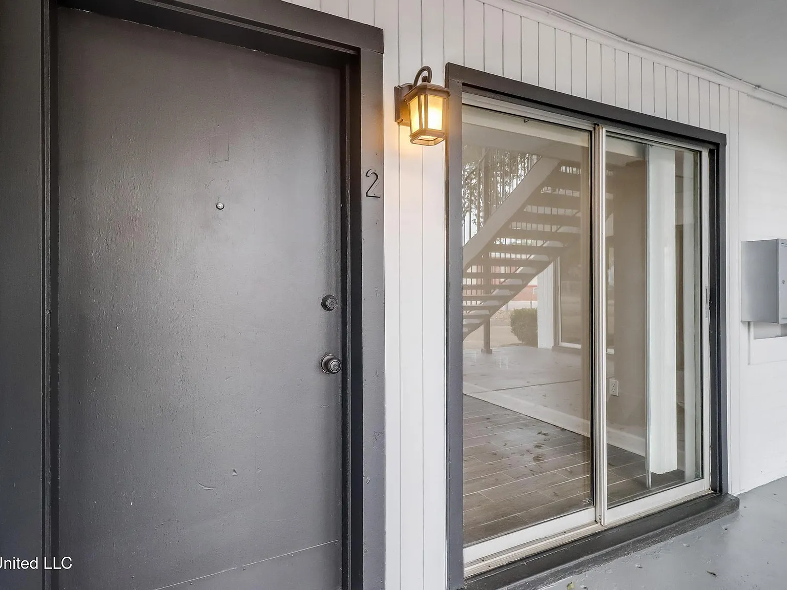 2 bed, 1.0 bath, 673 sqft, $1,025 — Photo 1