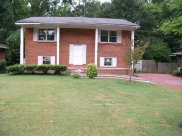 5925 Pine Creek Rd, Forest Park, GA 30297