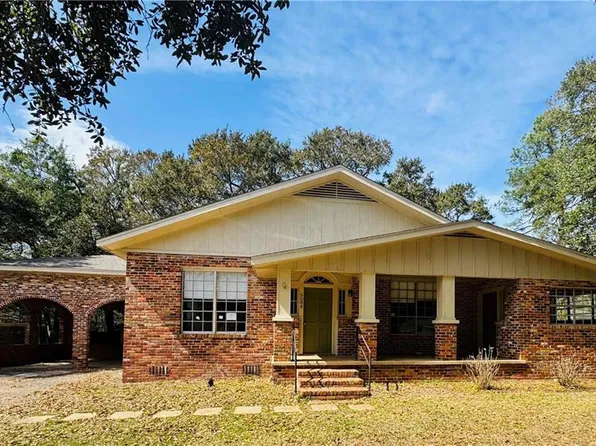 5084 Fairland Dr, Mobile, AL 36619