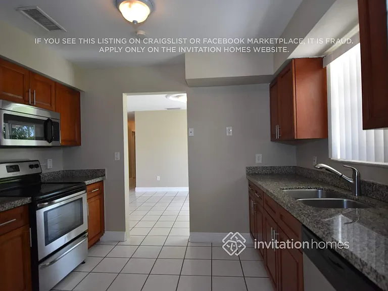 10980 SW 176th St — Photo 5