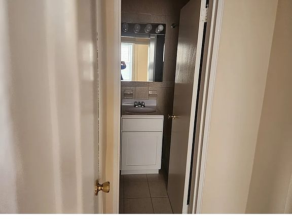 4th image of 18230 Wexford Ter APT 2K