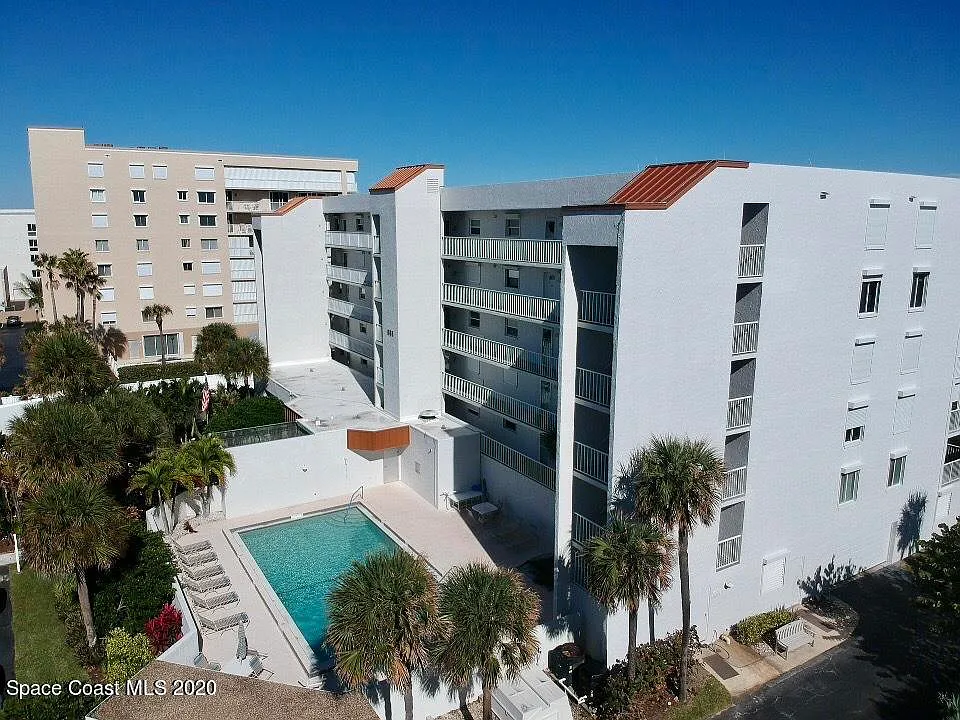 2 bed, 2.0 bath, 1400 sqft, $3,200 — Photo 4