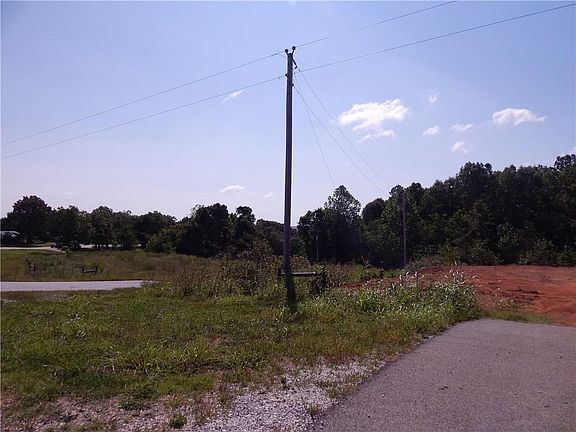2nd image of 10509 Highway 412