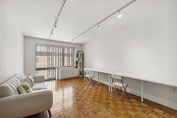 1st image of 330 W 145th St #604