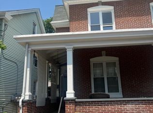 39 Chestnut St, Pottstown, PA 19464