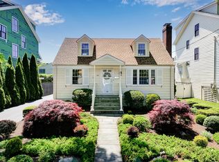 102 Pratt St, Fairfield, CT 06824