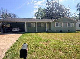 2014 Country Club Dr, Yazoo City, MS 39194