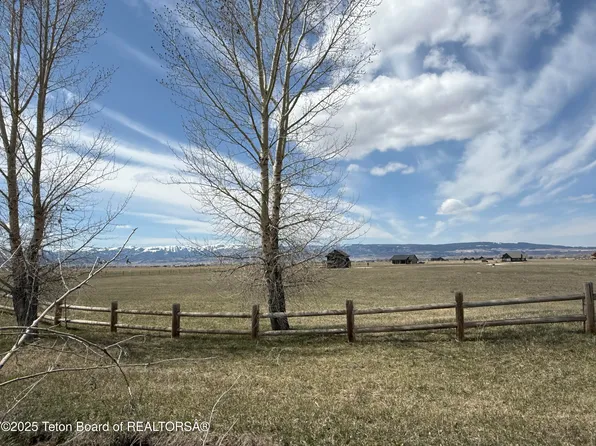 2093 Daydream Dr #15, Tetonia, ID 83452
