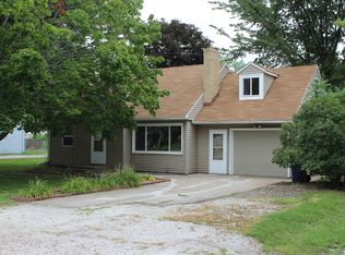 3918 15th St #B, Moline, IL 61265