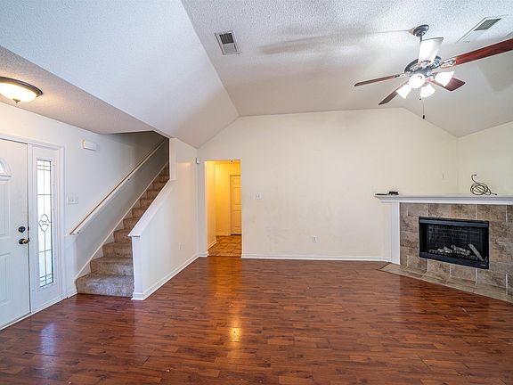 4th image of 110 Clay Hills Dr