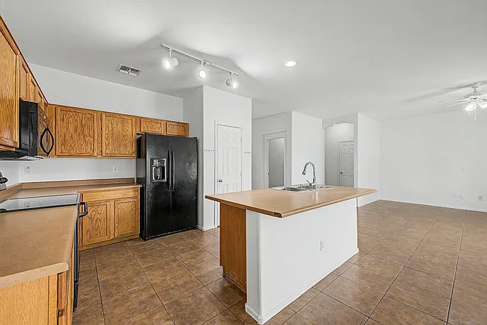 14165 W Crocus Dr — Photo 20