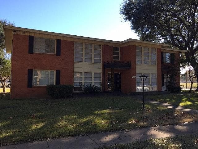 1st image of 3815 Parkway Dr APT A
