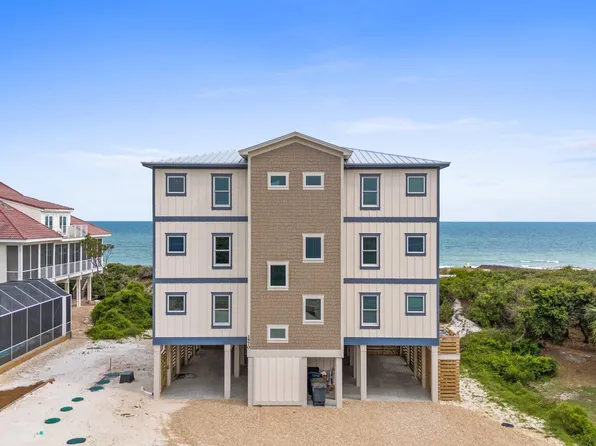 1570 E Gulf Beach Dr, Eastpoint, FL 32328