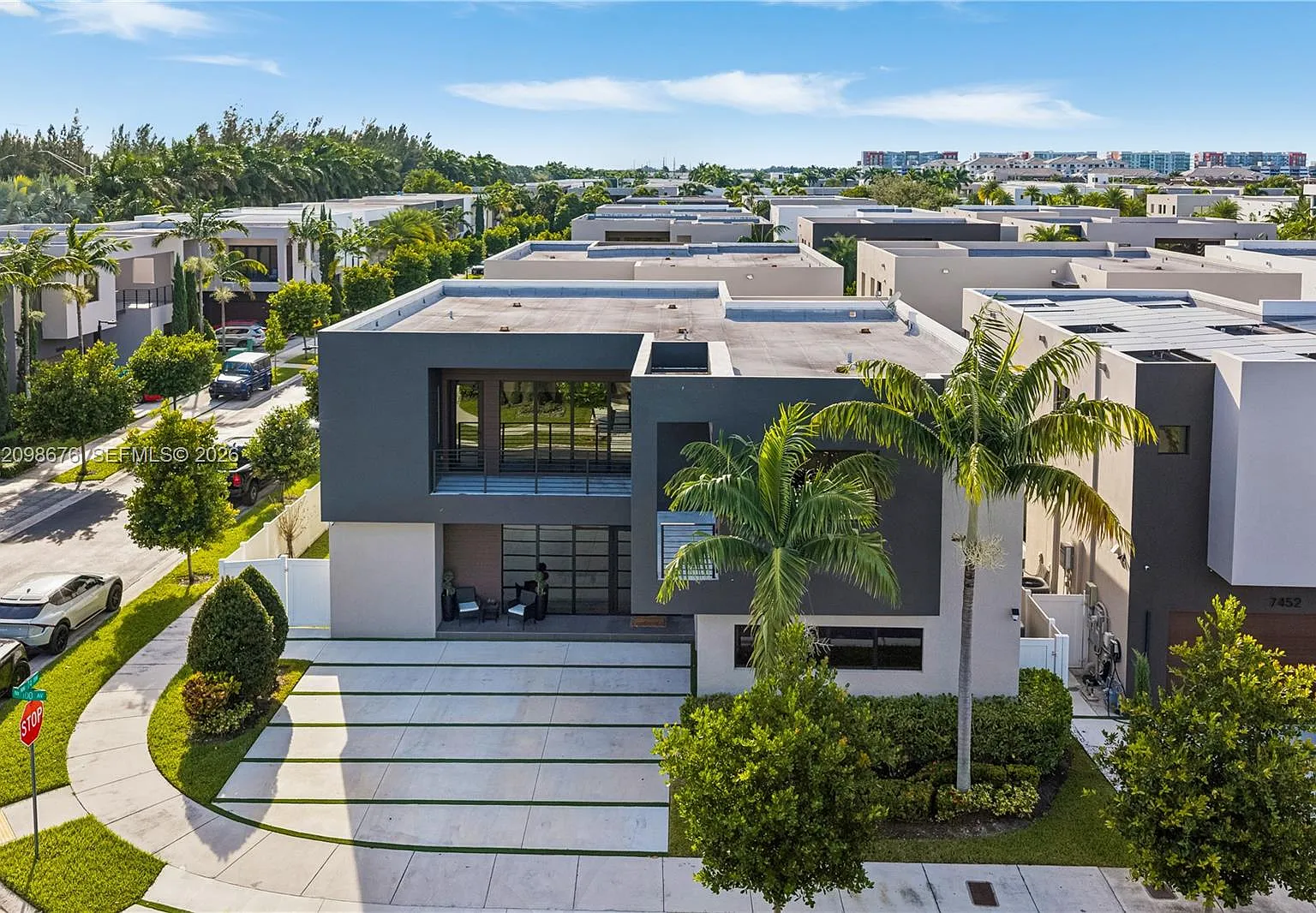 Doral Commons Residential — Photo 1