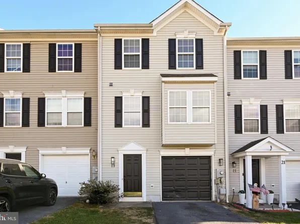 19 Brentwood St, Martinsburg, WV 25404