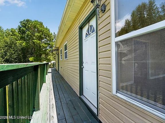 2nd image of 304 Vacation Ln