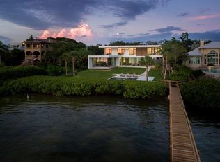 1500 Bayview Dr, Sarasota, FL 34239