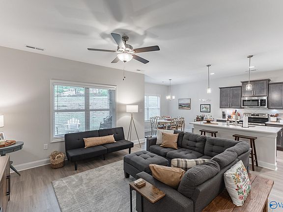 4th image of 4018 Rockland Cir SE